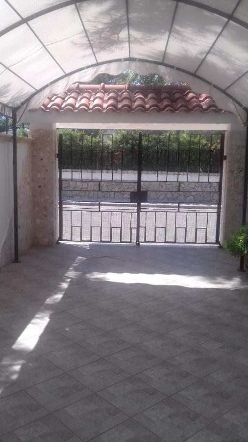 Villetta Il Pino Sant Isidoro  Exterior foto